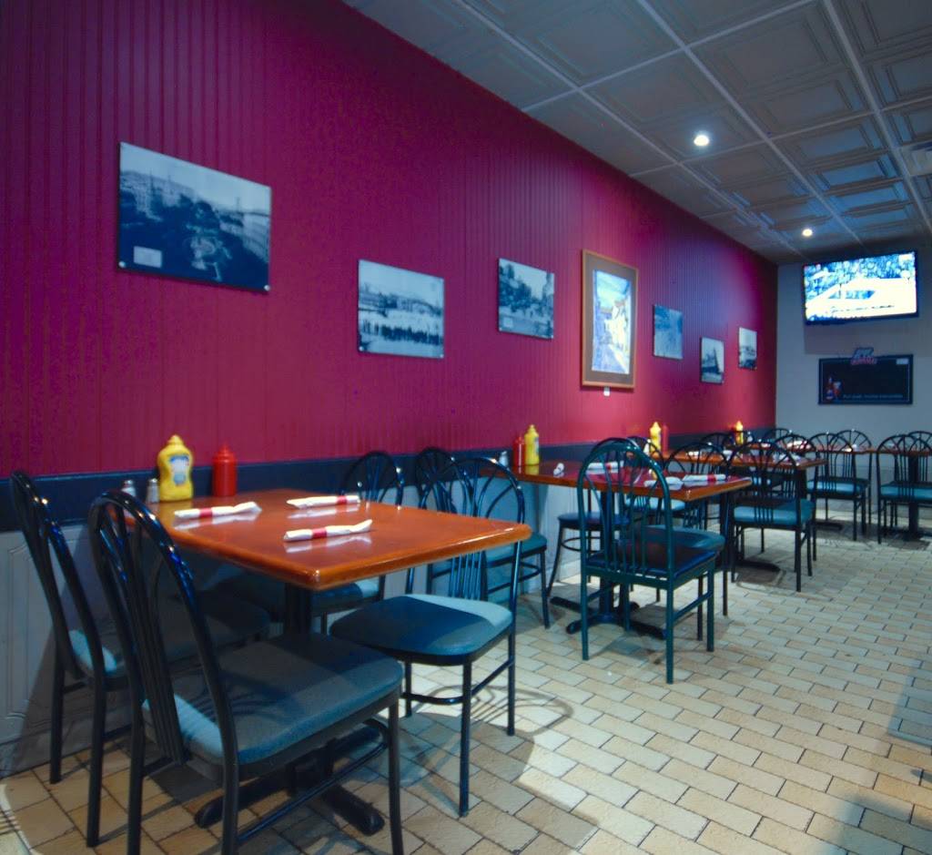 Main Deli - Smoked Meat - Steak - Poutine | restaurant | 3864 Boul St-Laurent, Montréal, QC H2W 1Y2, Canada | 5148438126 OR +1 514-843-8126