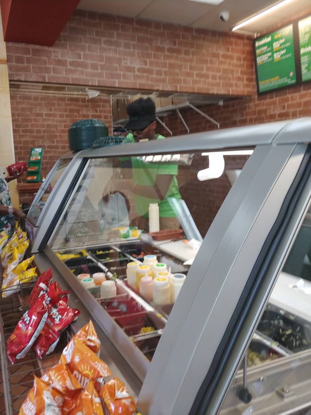 Subway | restaurant | 1241 & 1271, Semoran Blvd, Casselberry, FL 32707, USA | 4076796088 OR +1 407-679-6088