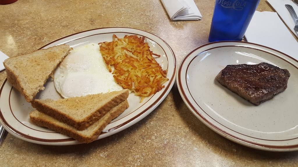 George Webb Restaurant | restaurant | 7105 S 76th St, Franklin, WI 53132, USA | 4144252664 OR +1 414-425-2664