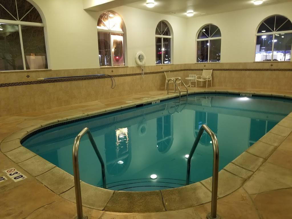 Comfort Inn Ottawa Starved Rock Area | restaurant | 120 W Stevenson Rd, Ottawa, IL 61350, USA | 8155614081 OR +1 815-561-4081