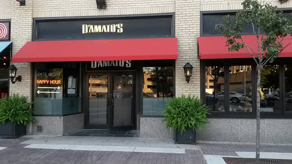 DAmatos Restaurant | restaurant | 222 Sherman Dr, Royal Oak, MI 48067, USA | 2485847400 OR +1 248-584-7400