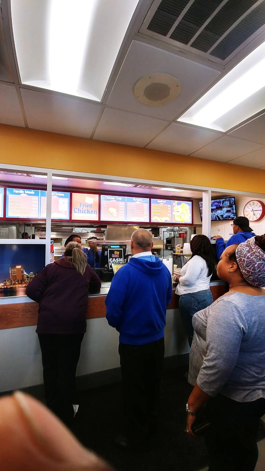 NY Fried Chicken | restaurant | 13104 Merrick Blvd, Jamaica, NY 11434, USA | 7185253801 OR +1 718-525-3801