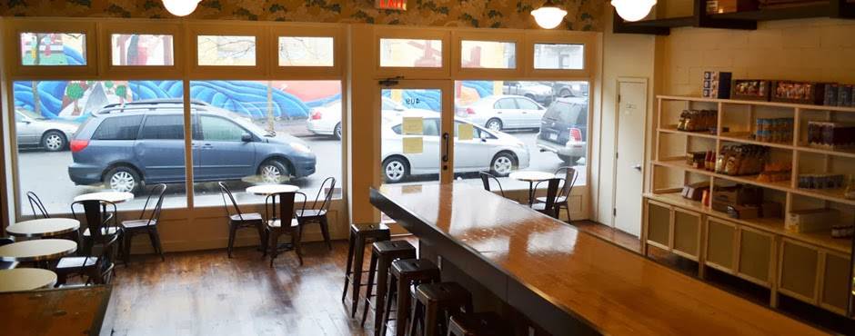 Lincoln Station | cafe | 409 Lincoln Pl, Brooklyn, NY 11238, USA | 7183992211 OR +1 718-399-2211