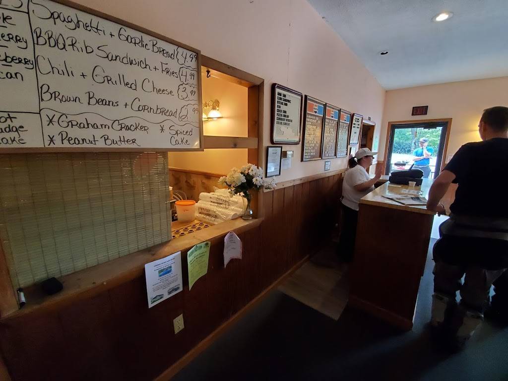 Loras | Family Restaurant | restaurant | RR 39, Nettie, WV 26681, USA | 3048466447 OR +1 304-846-6447