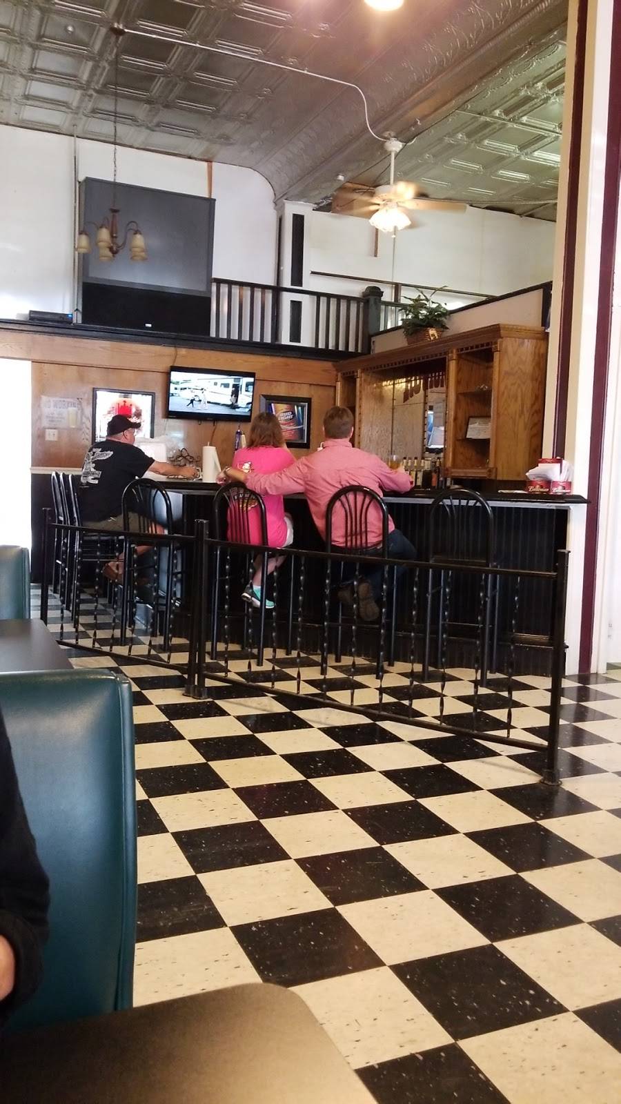 Rugionos | restaurant | 101 Toledo St, Fremont, IN 46737, USA | 2604951998 OR +1 260-495-1998