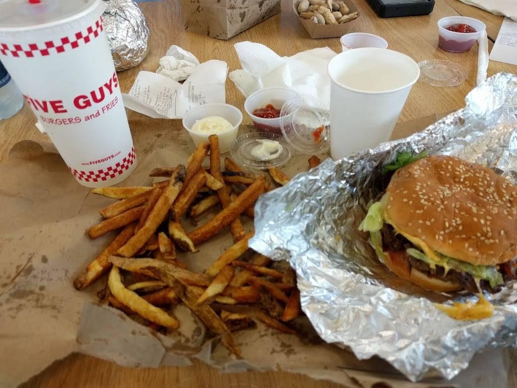 Five Guys | meal takeaway | 11320 Legacy Ave, Palm Beach Gardens, FL 33410, USA | 5616253888 OR +1 561-625-3888