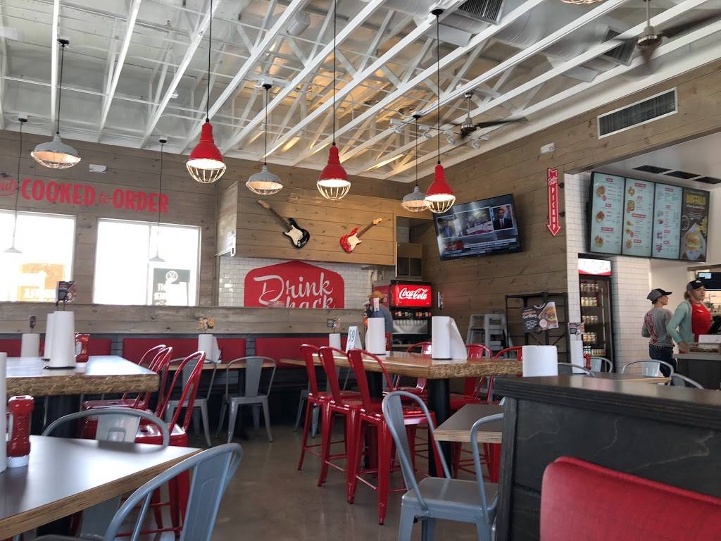 Slim Chickens | restaurant | 30255 TX-494 Loop, Kingwood, TX 77339, USA | 8326445928 OR +1 832-644-5928