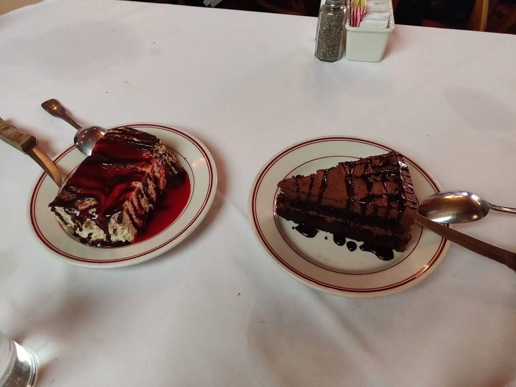 Erie Cafe | restaurant | 536 W Erie St, Chicago, IL 60654, USA | 3122662300 OR +1 312-266-2300