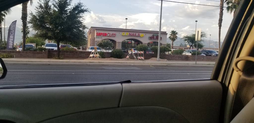 Papa Johns Pizza | restaurant | 6462 E 22nd St, Tucson, AZ 85710, USA | 5207417272 OR +1 520-741-7272