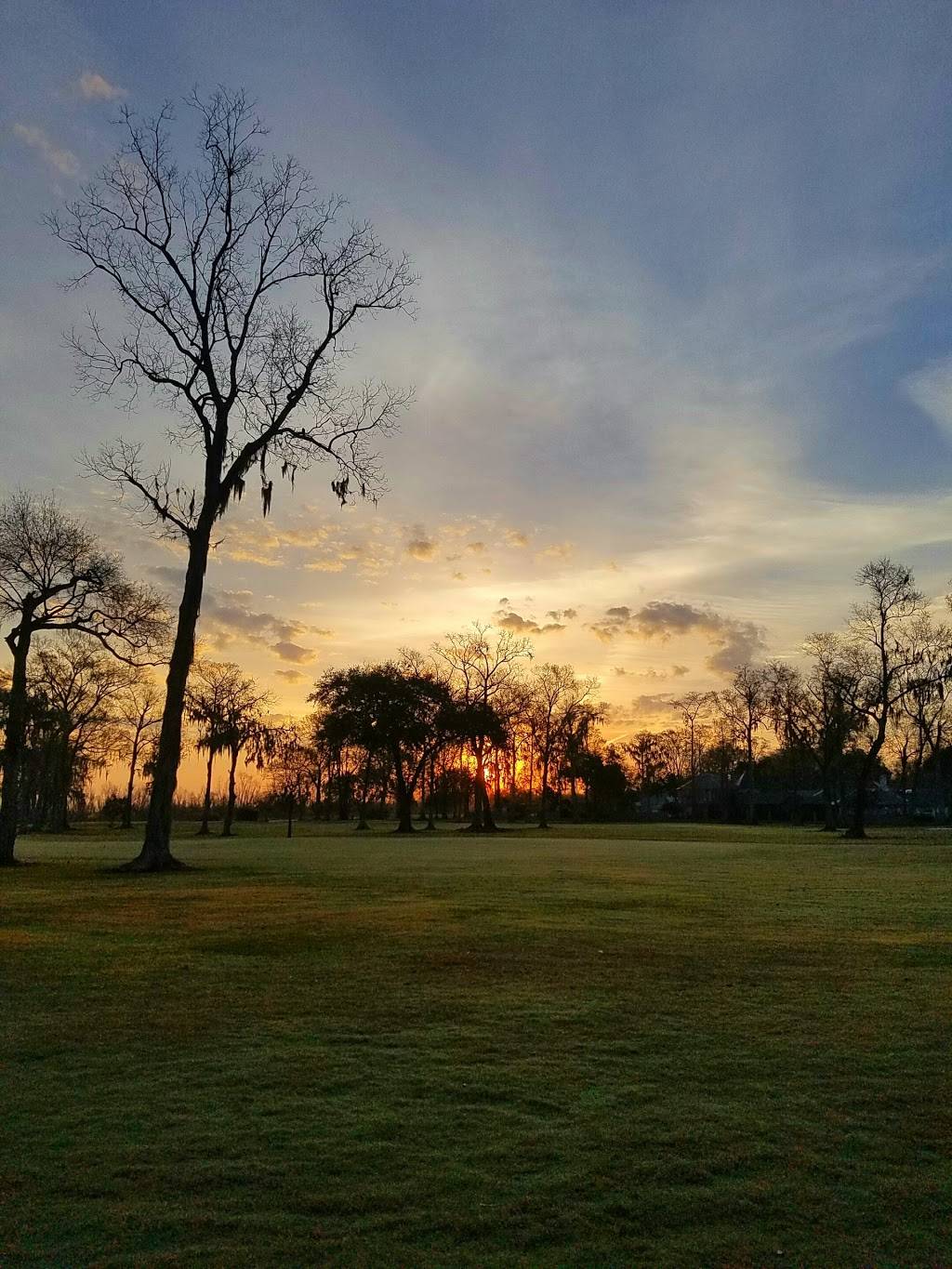 Ellendale Country Club | restaurant | 3319 LA-311, Houma, LA 70360, USA | 9858764392 OR +1 985-876-4392