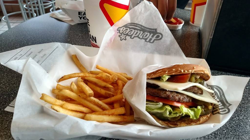 Hardees | restaurant | 607 E Main St, Luray, VA 22835, USA | 5407431500 OR +1 540-743-1500