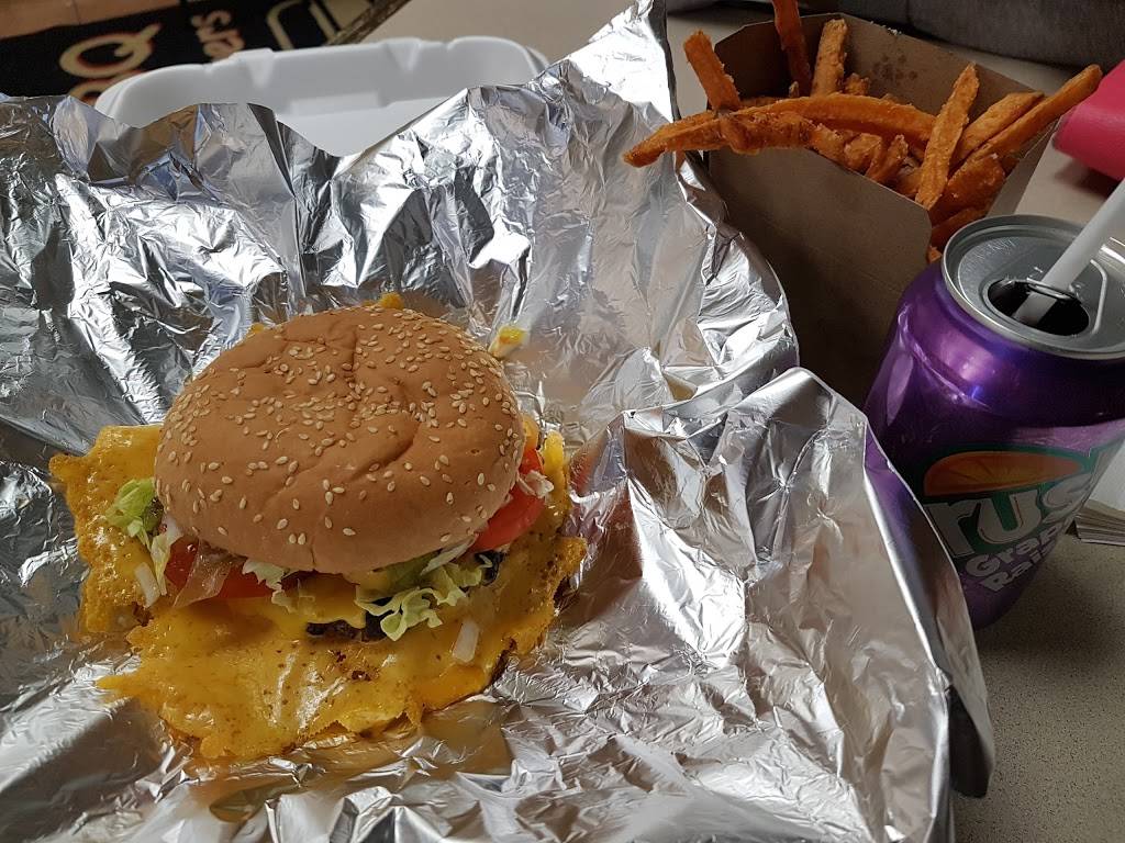 OBQ Burgers | restaurant | 602 Browns Line, Etobicoke, ON M8W 3V5, Canada | 4162530835 OR +1 416-253-0835