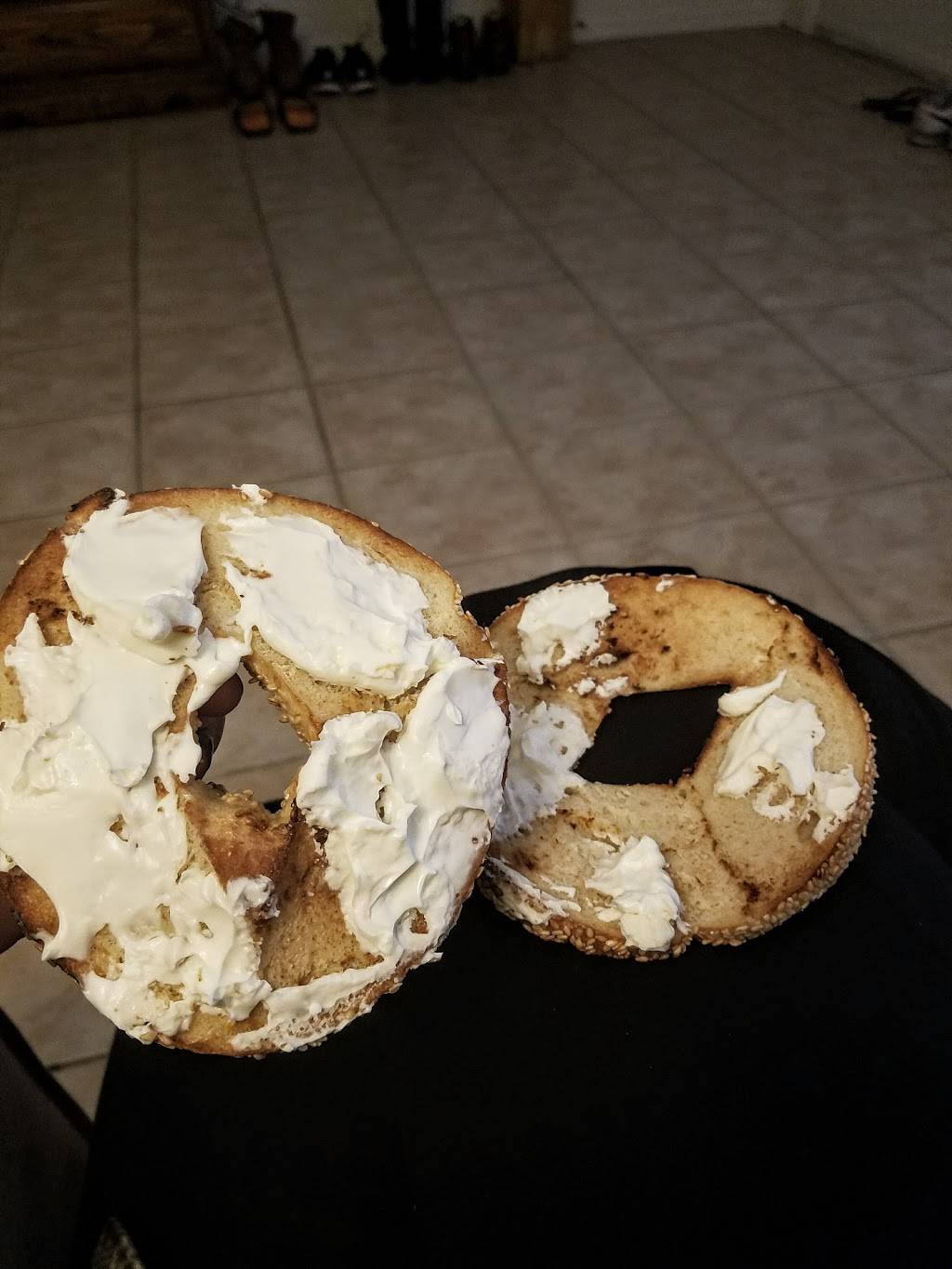 Dunkin Donuts | cafe | 23924 US Hwy 19 N, Clearwater, FL 33765, USA | 7277269400 OR +1 727-726-9400