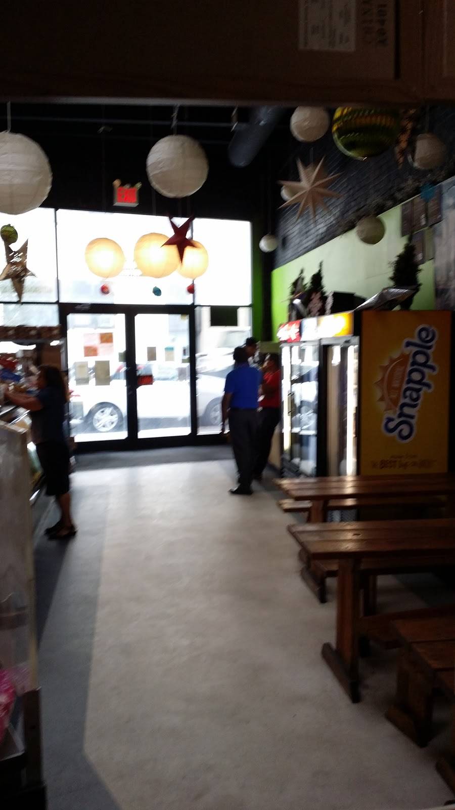 Small Kitchen | cafe | 44 37 Vernon Blvd, Long Island City, NY 11101, USA | 7186066200 OR +1 718-606-6200