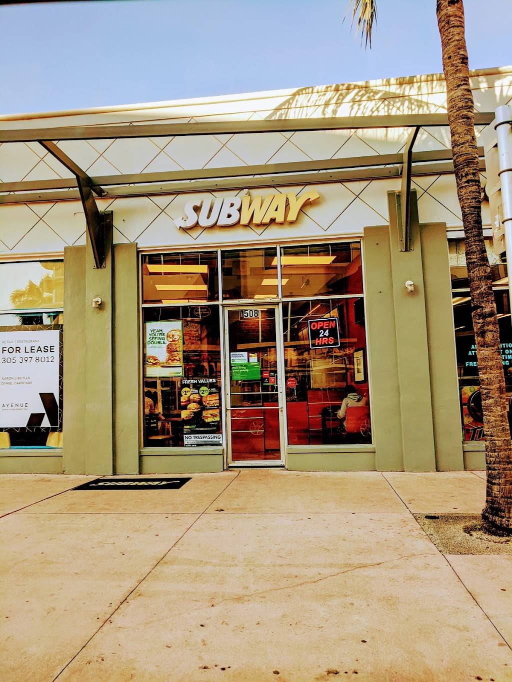 Subway | meal takeaway | 508 Washington Ave, Miami Beach, FL 33139, USA | 3055346633 OR +1 305-534-6633