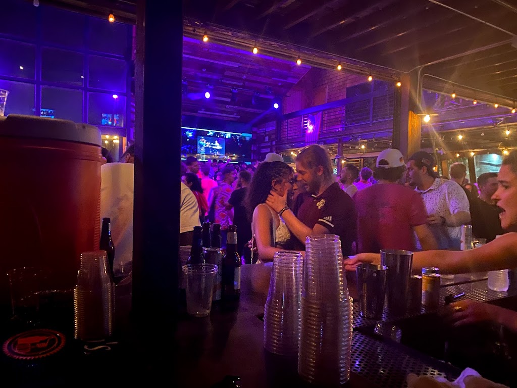 Bufords | restaurant | 700 W 6th St, Austin, TX 78701, USA | 5125455505 OR +1 512-545-5505