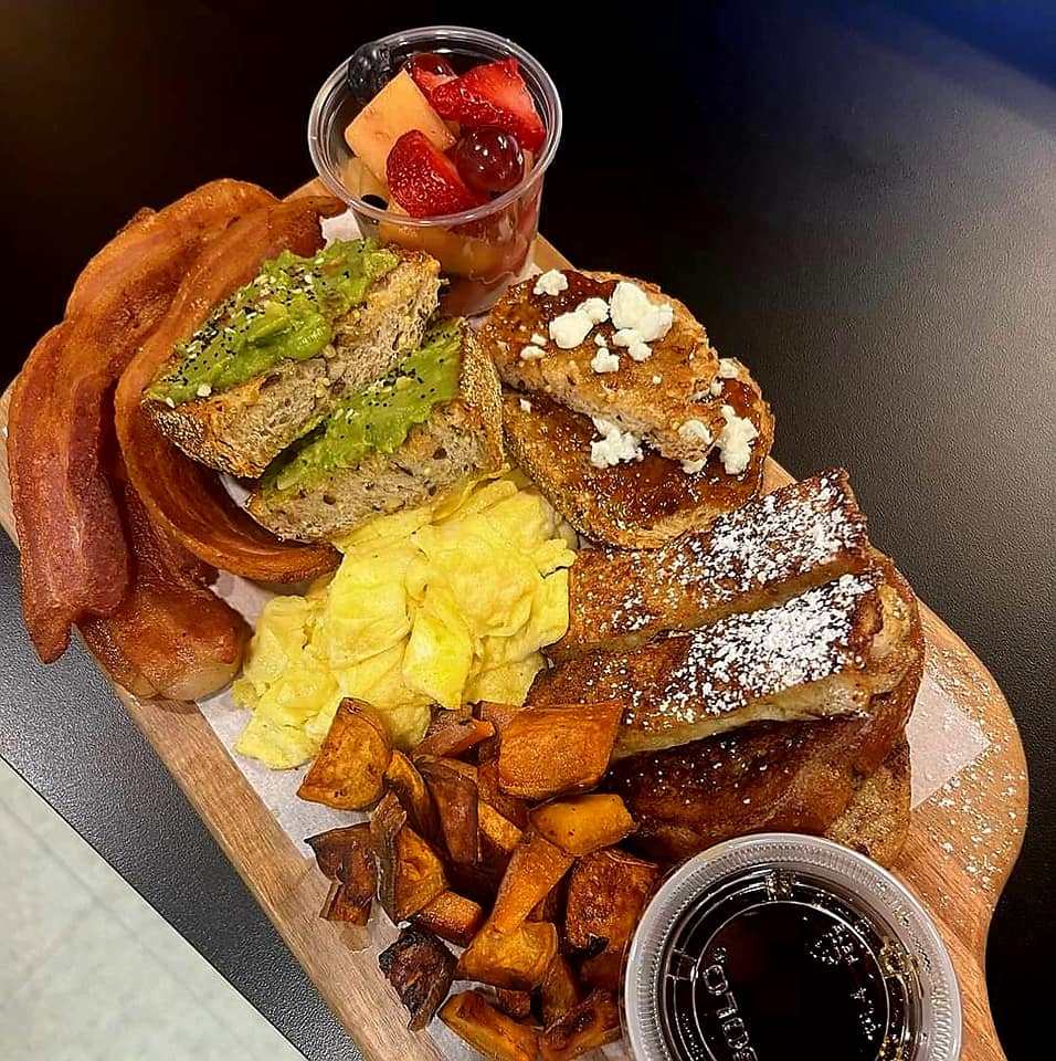 Franks Cafe | restaurant | 8414 Market St, Boardman, OH 44512, USA | 3309533131 OR +1 330-953-3131