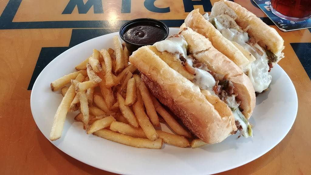 Beef O Bradys | restaurant | 2940 US-27, Sebring, FL 33870, USA | 8634712214 OR +1 863-471-2214