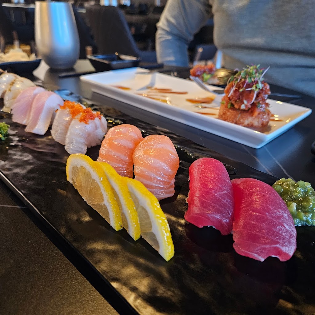 Mint Tapas and Sushi 4 (Sugar House) | restaurant | 2121 S McClelland St ste 109, Salt Lake City, UT 84106, USA | 3852964502 OR +1 385-296-4502