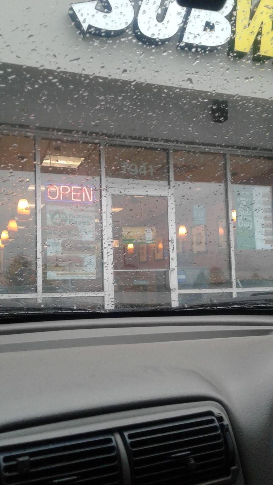Subway | meal takeaway | 7941 S Broadway, Littleton, CO 80122, USA | 3037308488 OR +1 303-730-8488