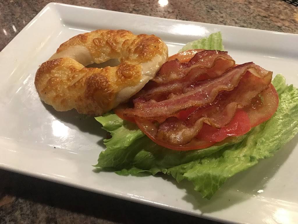 Giovannis Brooklyn Bagels | restaurant | 9106 Coast Guard Rd, Emerald Isle, NC 28594, USA | 9549139401 OR +1 954-913-9401