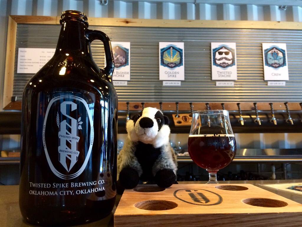 Twisted Spike Brewery and Tap Room | restaurant | 1 NW 10th St, Oklahoma City, OK 73103, USA | 4052979961 OR +1 405-297-9961