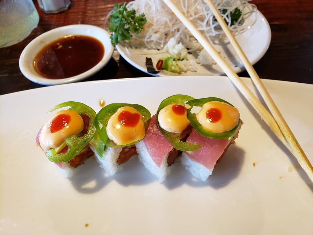 MIKKO SUSHI | restaurant | 330 Main St, Vista, CA 92084, USA | 7608428001 OR +1 760-842-8001