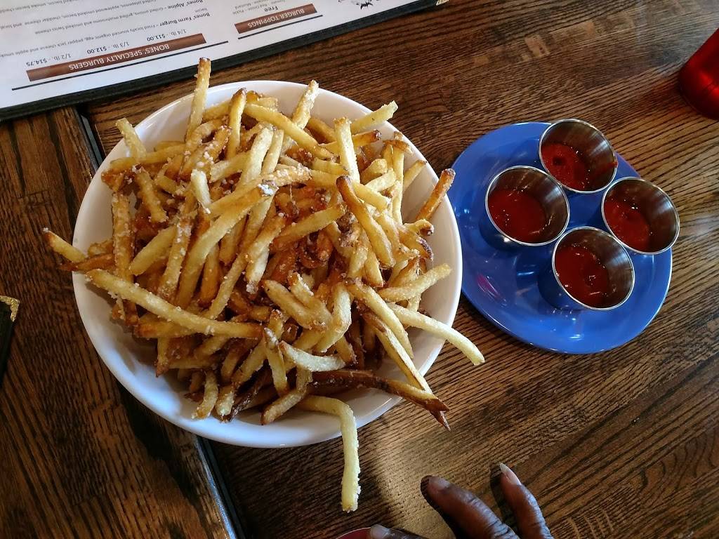 Bones Burgers | restaurant | 3235 Madison Rd, Cincinnati, OH 45209, USA | 5133210369 OR +1 513-321-0369