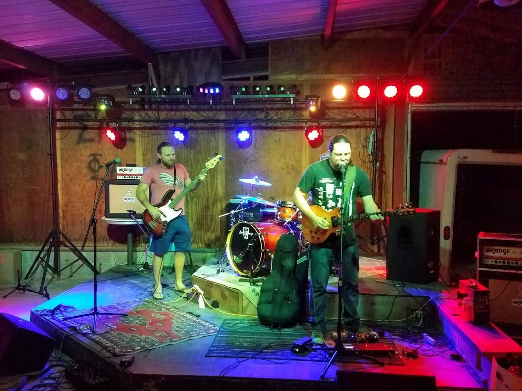 Rileys on the Backbone Resurrected | restaurant | 3971 Farm to Market 32, Fischer, TX 78623, USA | 8307154069 OR +1 830-715-4069