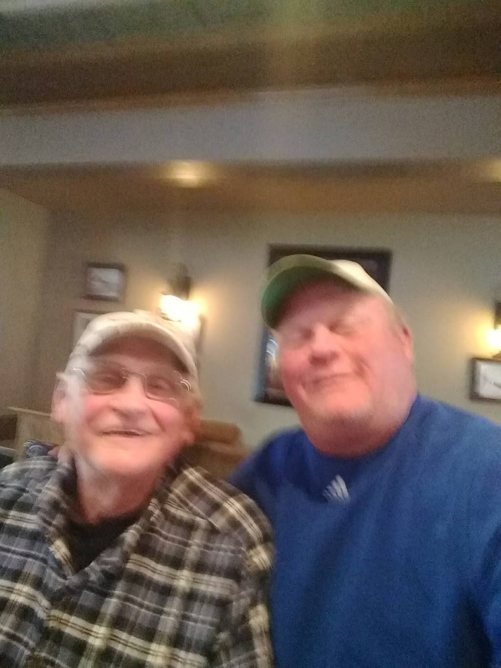 Star Bar & Grill | restaurant | 303 Church St, Fairfax, IA 52228, USA | 3198454045 OR +1 319-845-4045