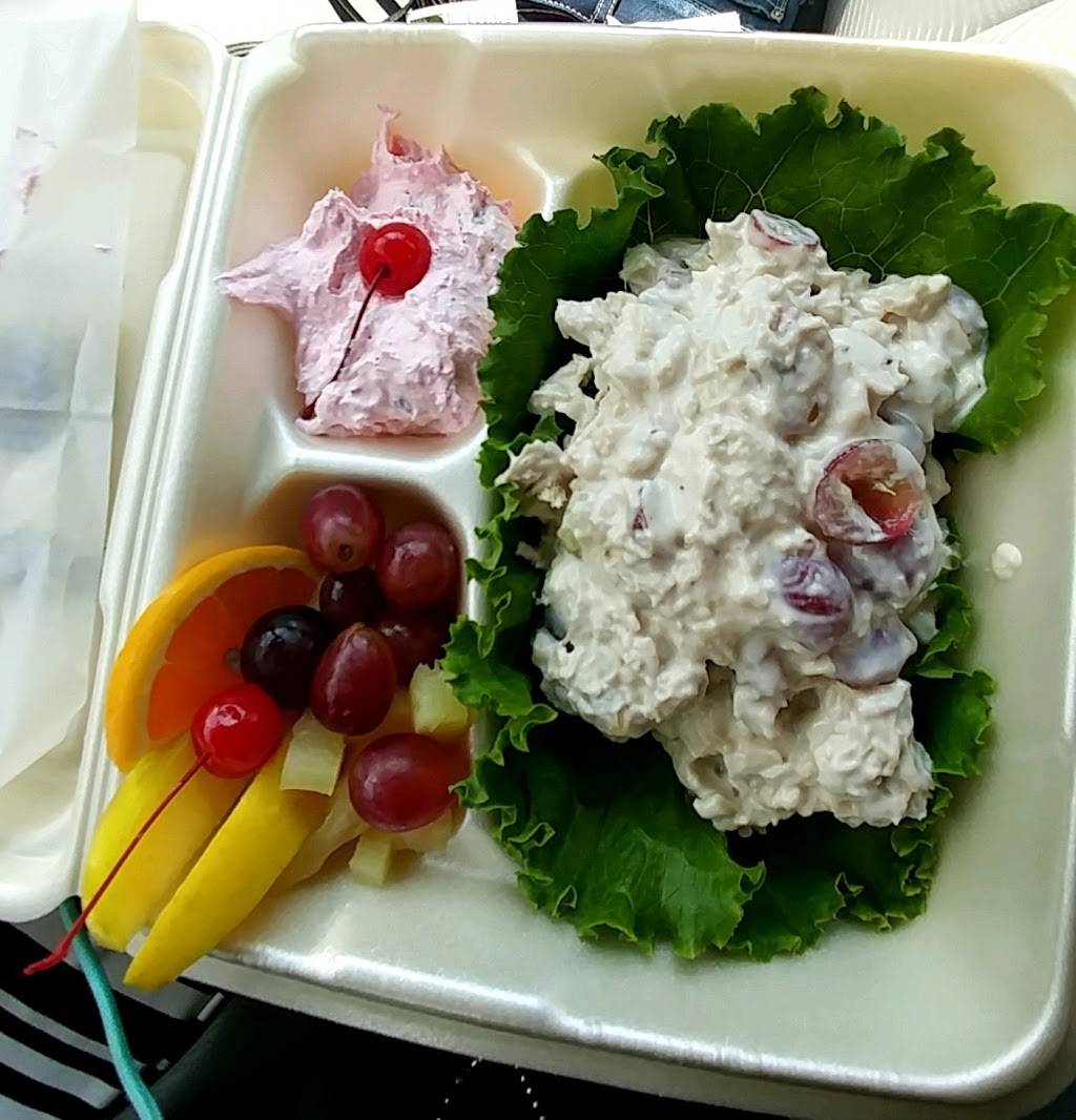 Stone Cellar | restaurant | 19 S Church St, Lebanon, VA 24266, USA | 2768890090 OR +1 276-889-0090