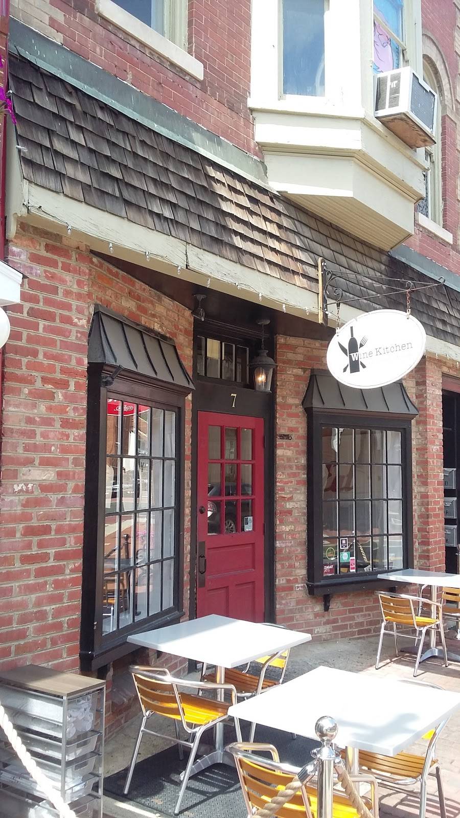 The Wine Kitchen | restaurant | 7 S King St, Leesburg, VA 20175, USA | 7037779463 OR +1 703-777-9463