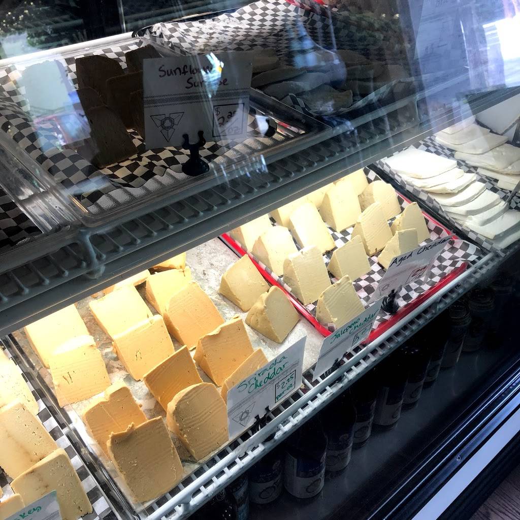 Vtopia All Vegan Restaurant & Cheese Shop | restaurant | 1628 SW Jefferson St, Portland, OR 97201, USA | 9712717656 OR +1 971-271-7656