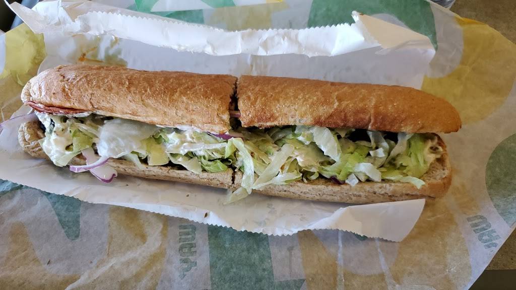 Subway | meal takeaway | 2424 E Fort Union Blvd, Salt Lake City, UT 84121, USA | 8014530031 OR +1 801-453-0031