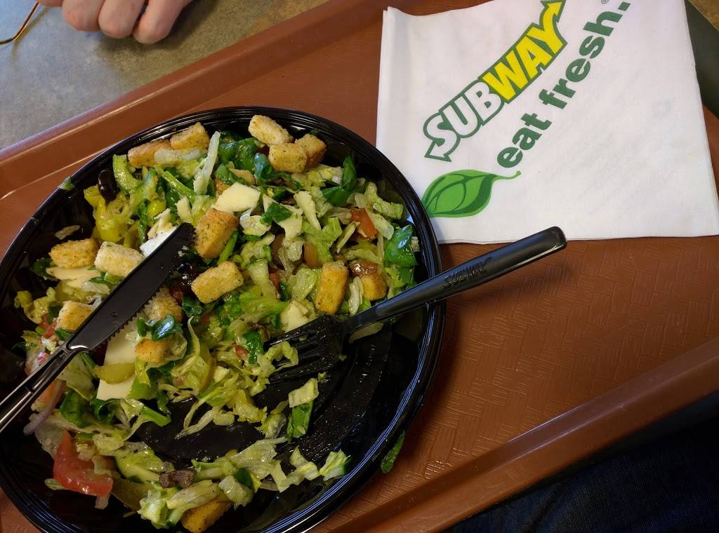 Subway | restaurant | 30 Pearson Blvd, Gardner, MA 01440, USA | 9786325213 OR +1 978-632-5213