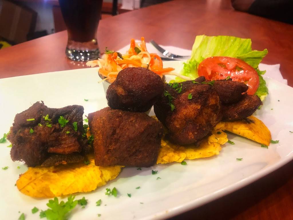 Sukis Seafood & Grill | restaurant | 4850 NW 2nd Ave, Miami, FL 33127, USA | 7864095964 OR +1 786-409-5964