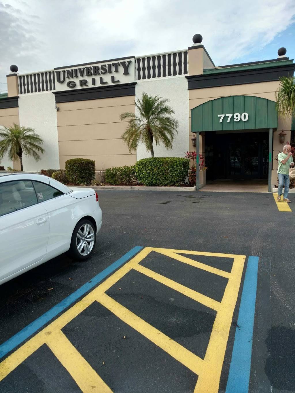 University Grill | restaurant | 7790 Cypress Lake Dr, Fort Myers, FL 33907, USA | 2394374377 OR +1 239-437-4377