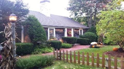 The Sun Tavern | restaurant | 500 Congress St, Duxbury, MA 02332, USA | 7818371027 OR +1 781-837-1027