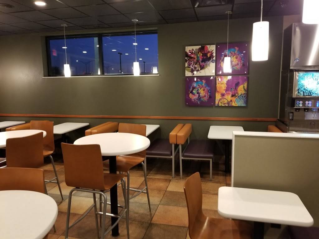 Taco Bell | meal takeaway | 4466 Town Center Pkwy, Jacksonville, FL 32246, USA | 9046460333 OR +1 904-646-0333
