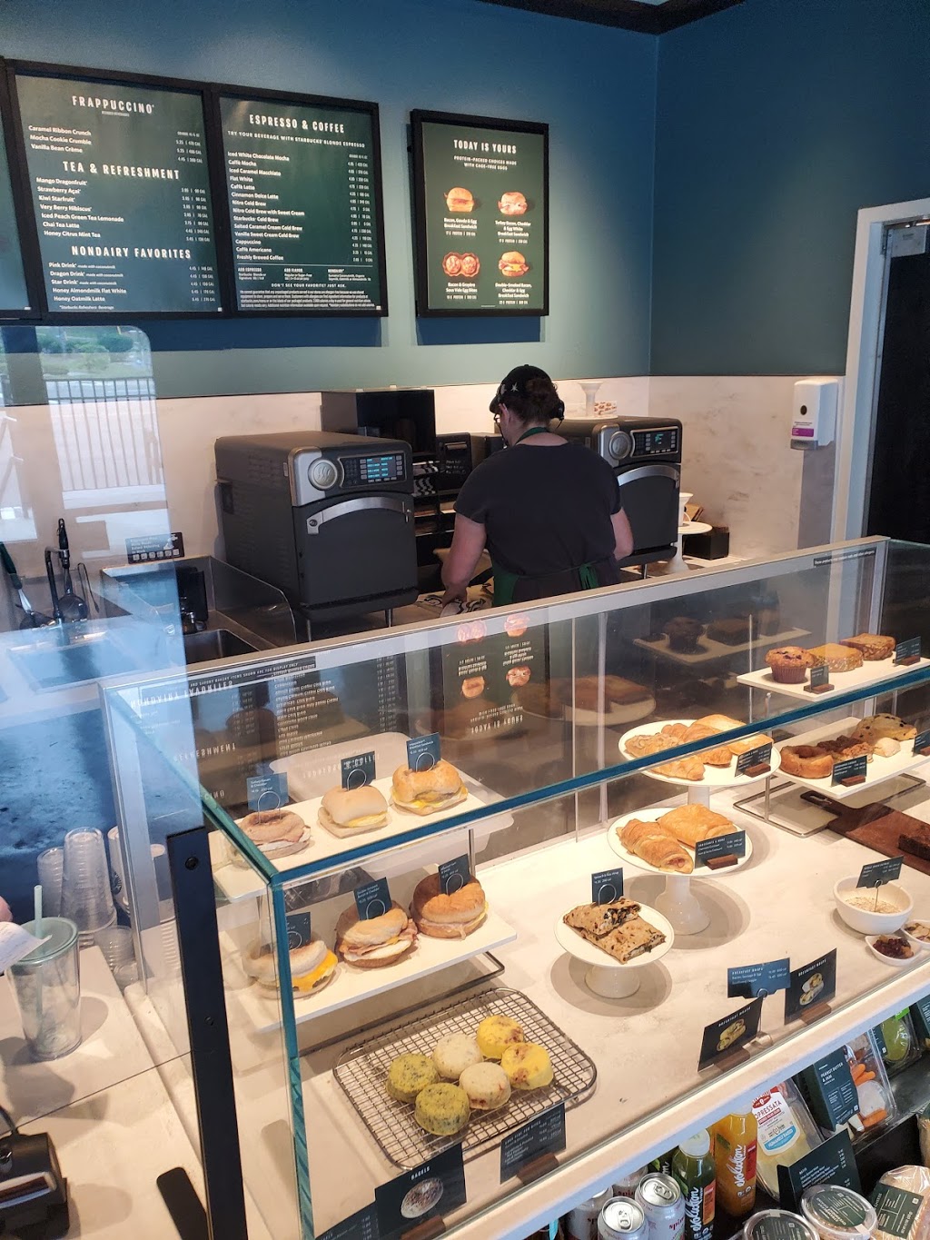 Starbucks | cafe | 2833 Gulf to Bay Blvd, Clearwater, FL 33759, USA | 7272004583 OR +1 727-200-4583