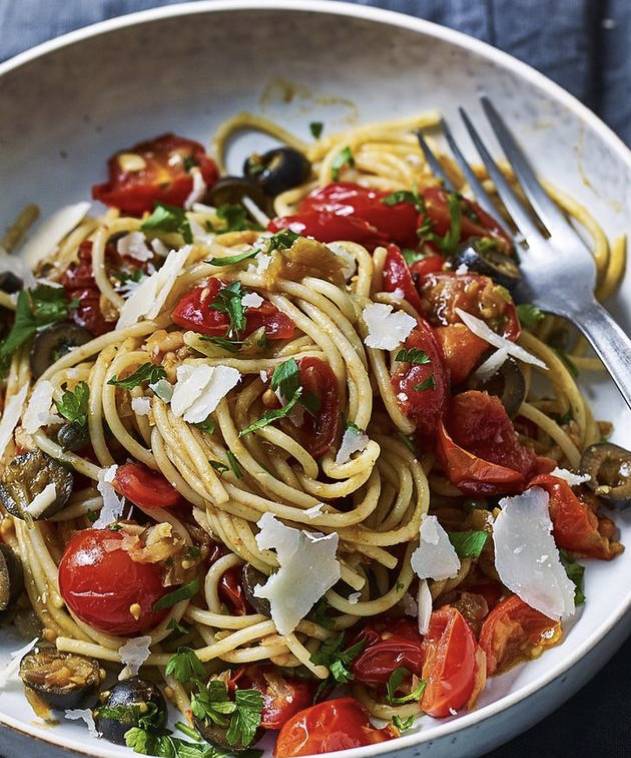 The Pasta Tree Restaurant & Wine Bar | restaurant | 1503 N Farwell Ave, Milwaukee, WI 53202, USA | 4142768867 OR +1 414-276-8867