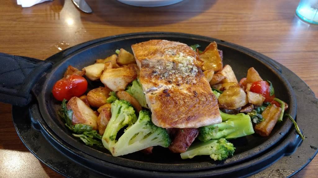 Dennys | restaurant | 3205 E Bell Rd, Phoenix, AZ 85032, USA | 6027881833 OR +1 602-788-1833