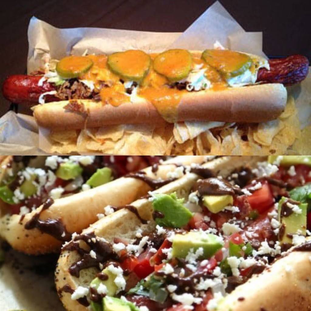 Johnny Hot Dogs | meal takeaway | 3800 S Main St, Joplin, MO 64804, USA | 4174385663 OR +1 417-438-5663