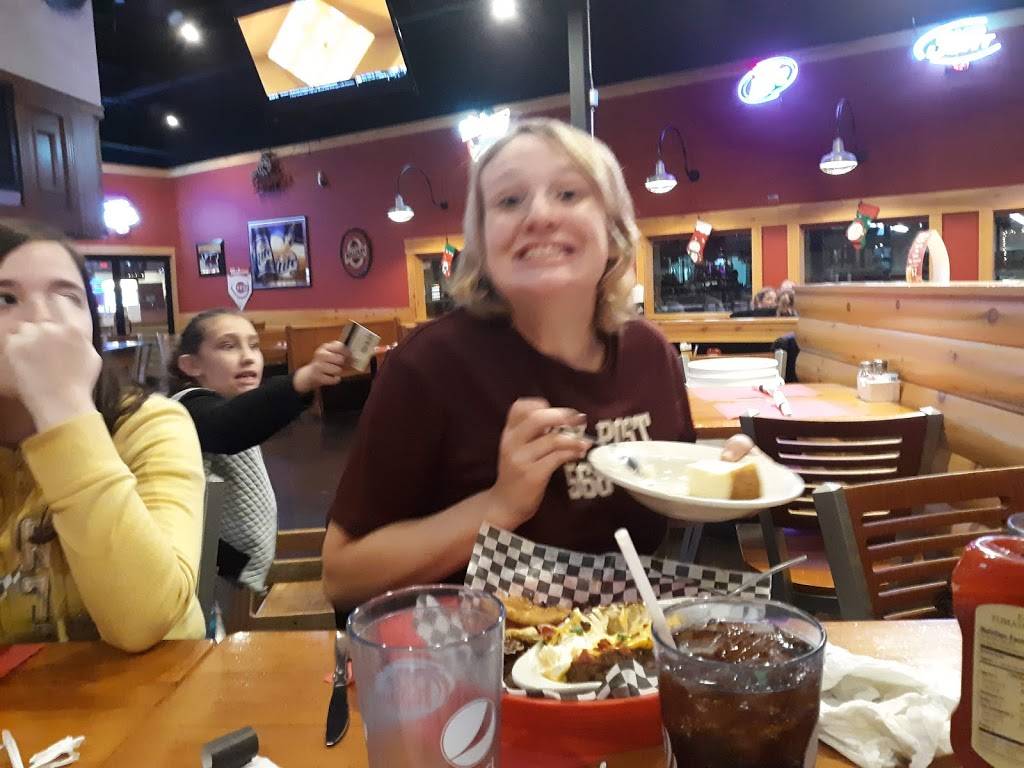 Alley 21 Neighborhood Bar & Grille | restaurant | 1086 N High St, Hillsboro, OH 45133, USA | 93784002002 OR +1 937-840-0200 ext. 2