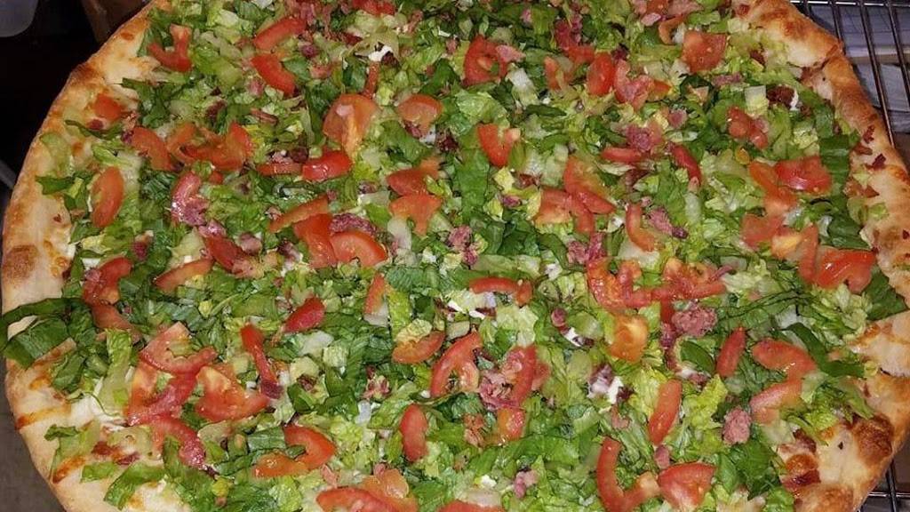 Ferrara Pizza and Pasta | restaurant | 172 Sylva Plaza, Sylva, NC 28779, USA | 8284774931 OR +1 828-477-4931