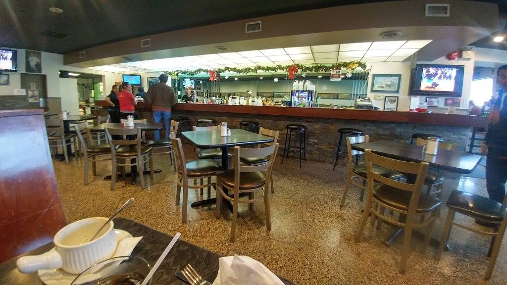 Windsors Penalty Box Restaurant | restaurant | 2151 Walker Rd, Windsor, ON N8W 3P5, Canada | 5192533310 OR +1 519-253-3310