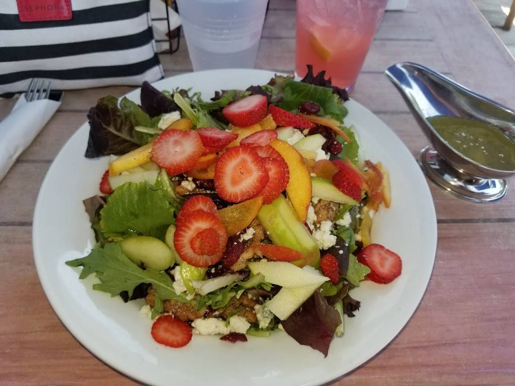 Surfs Out | night club | 1 Bay Walk, Kismet, NY 11706, USA | 6315837400 OR +1 631-583-7400