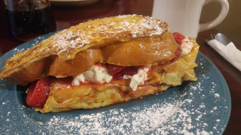 B Town Diner | restaurant | 211 N Walnut St, Bloomington, IN 47404, USA | 8128220300 OR +1 812-822-0300