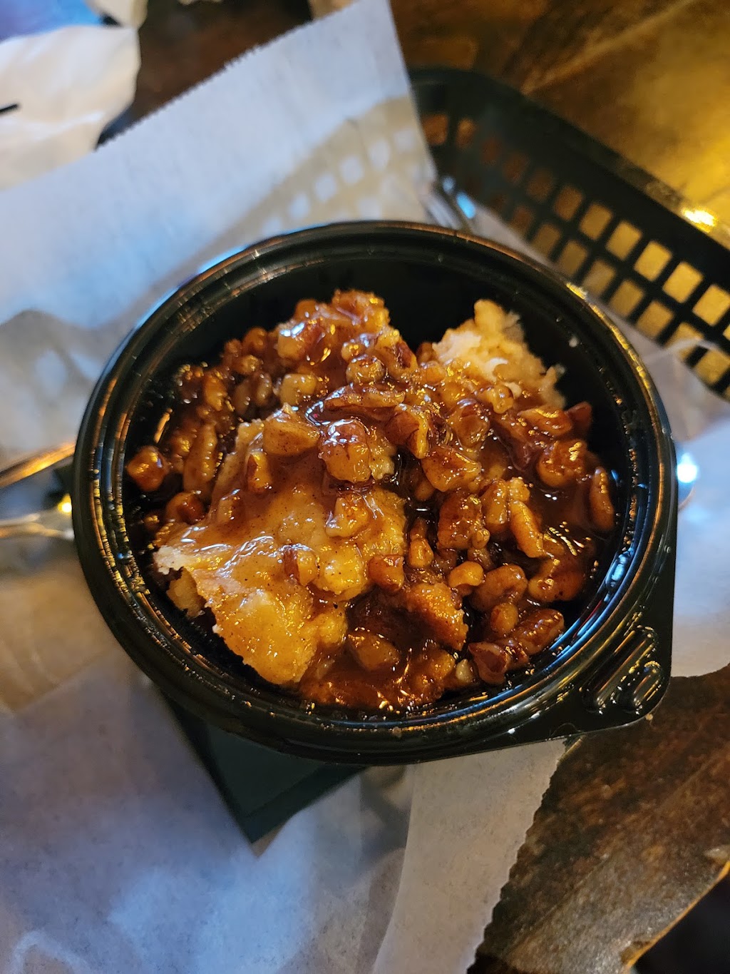 Debris Po-Boys & Drinks | restaurant | 276 Dauphin St, Mobile, AL 36602, USA | 2513788133 OR +1 251-378-8133