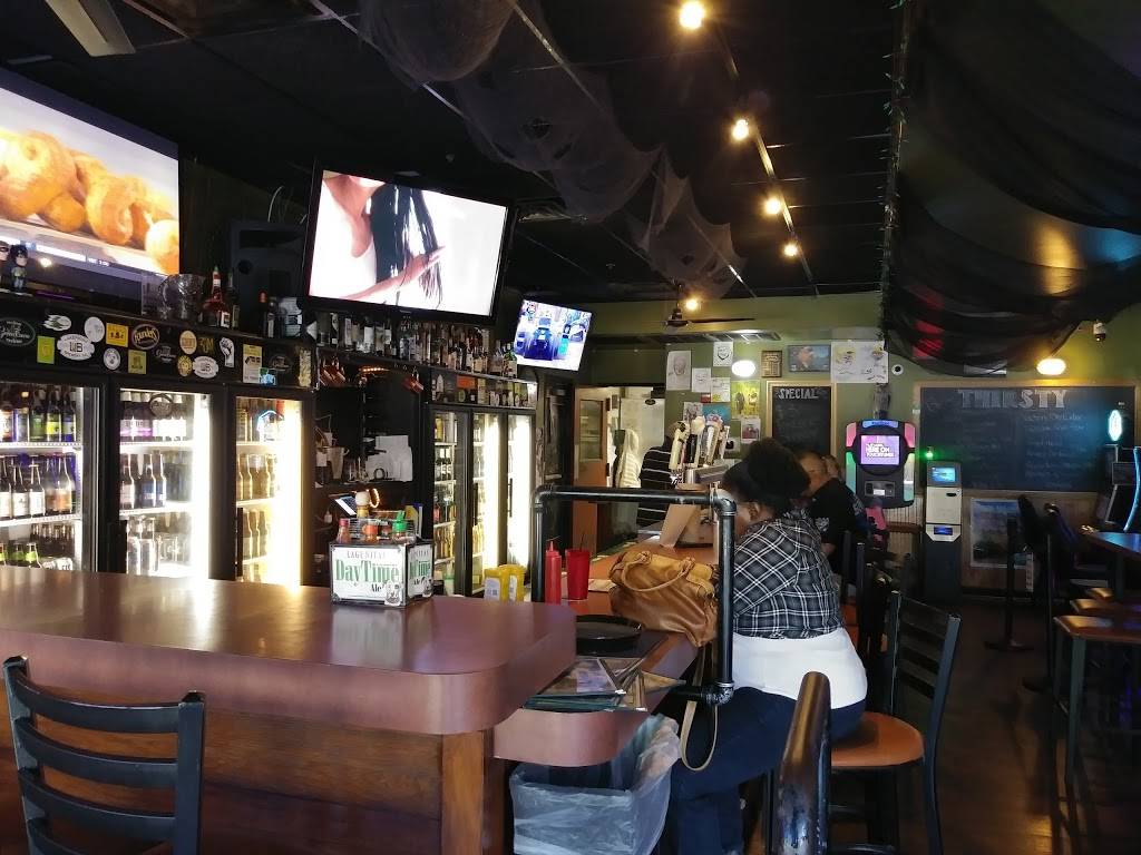 Green Town Tavern | restaurant | 110 S Genesee St, Waukegan, IL 60085, USA | 8472441001 OR +1 847-244-1001